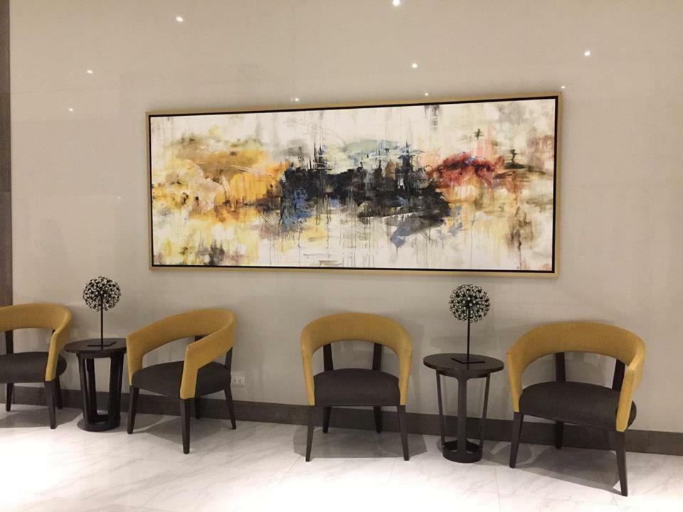 Eighty One Newport Boulevard Manila Eksteriør billede