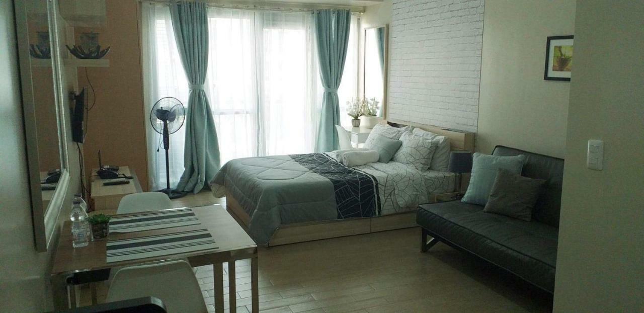 Eighty One Newport Boulevard Manila Eksteriør billede