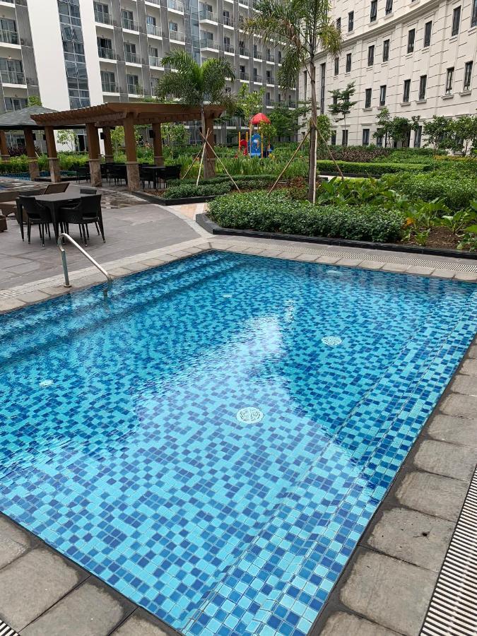 Eighty One Newport Boulevard Manila Eksteriør billede